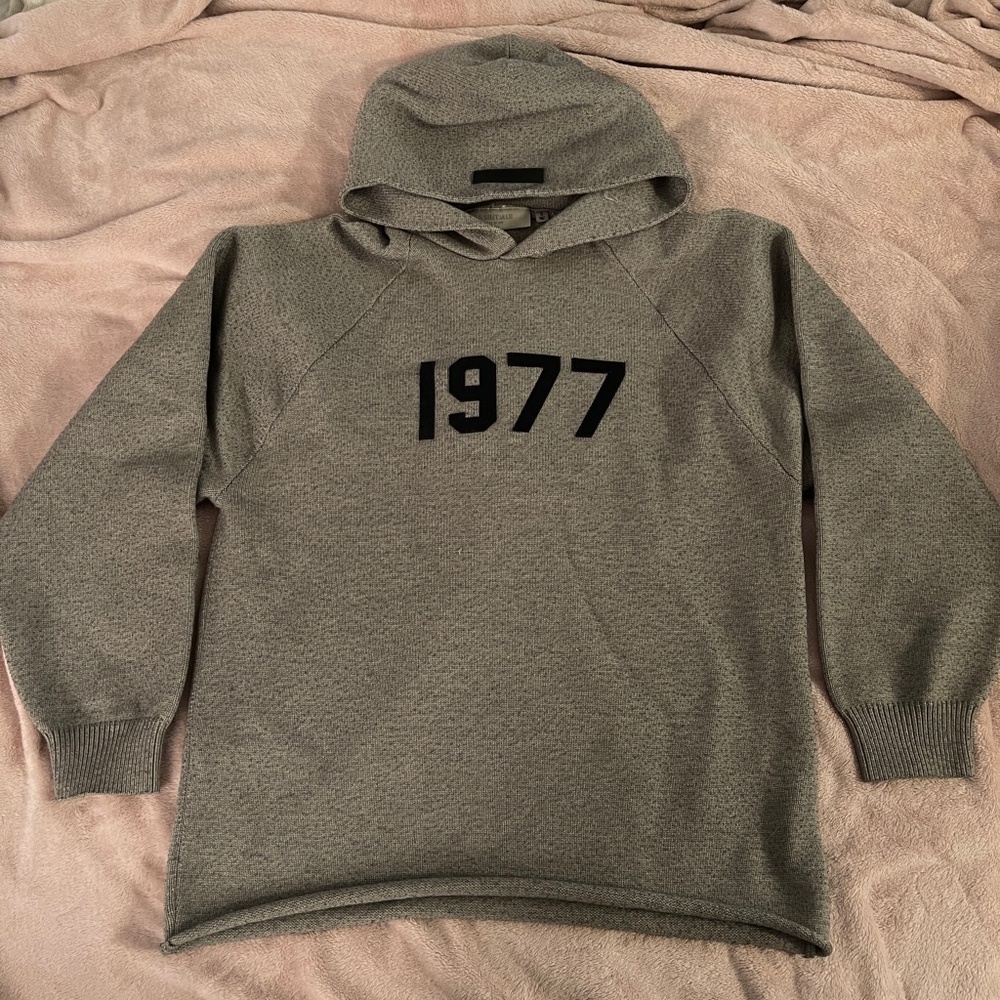 Fear Of God Essentials 1977 Knit Hoodie Dark Oatmeal Grey Size small 090233